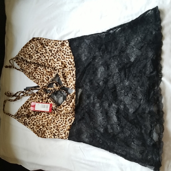 Leopard and Lace Lingerie Set - Picture 3 of 4